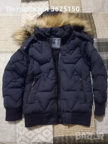 Детско зимно яке, 4 години.