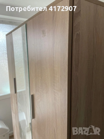 Гардероб за дрехи с вградено огледало, снимка 4 - Гардероби - 53055365