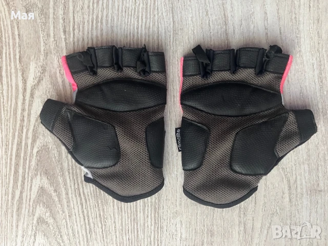 10 лева спортни ръкавици на Адидас размер M, снимка 2 - Спортни екипи - 50991187