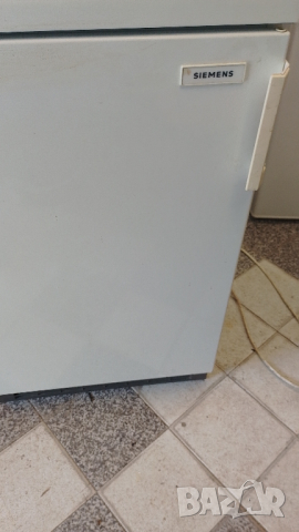 хладилник SIEMENS с вътрешна камера, снимка 2 - Хладилници - 44858387