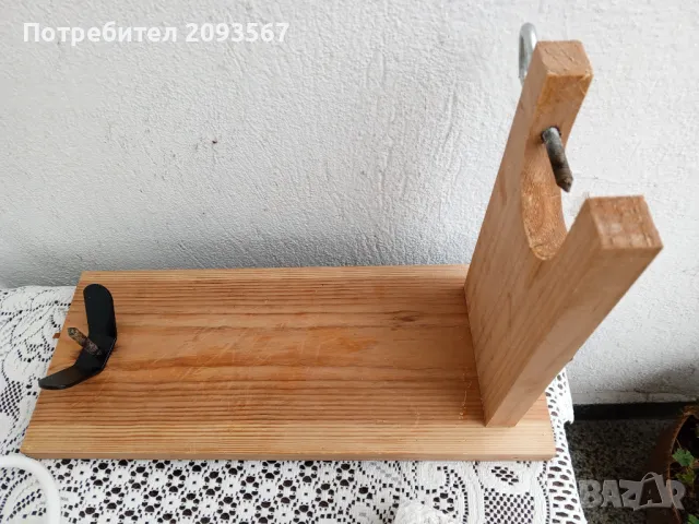 Дървена поставка