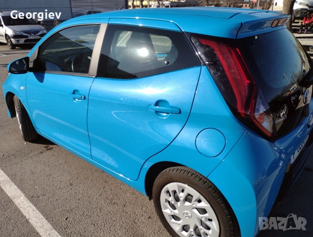 Тойота само на...13 600км!, снимка 3 - Автомобили и джипове - 52733471