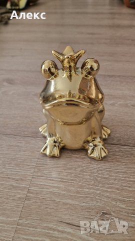 Порцеланова Златна жаба– касичка, обемна, Нова!, снимка 3 - Декорация за дома - 43256960