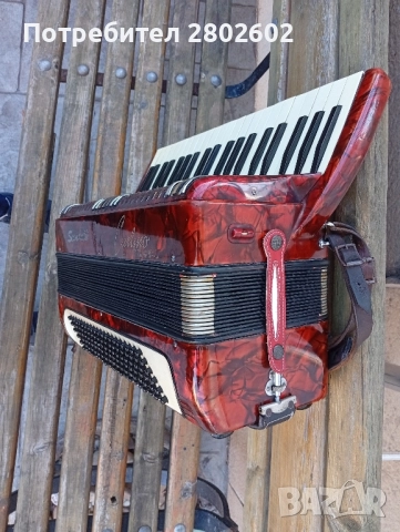 Продавам акордеон 120 баса СкандалиScandalli