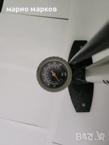 продавам помпа крачна за велосипеди и автомобили LLongus, снимка 3 - Аксесоари за велосипеди - 50675066