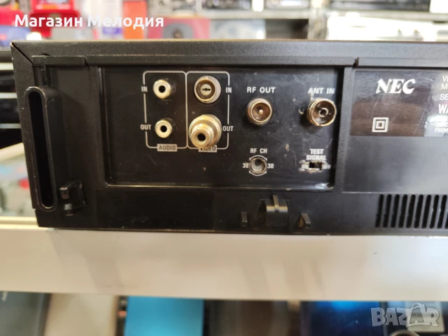 Видео NEC N9053C с оригинално дистанционно. Много добро техническо състояние и външен вид., снимка 12 - Плейъри, домашно кино, прожектори - 50863182