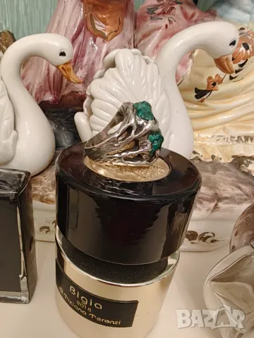 Уникален сребърен пръстен с естествен зелен тюркоаз, снимка 2 - Пръстени - 47453268