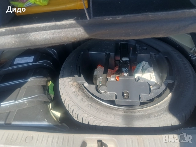 Renault Megane Scenic 2, 1.5 DCI, снимка 14 - Автомобили и джипове - 51789645