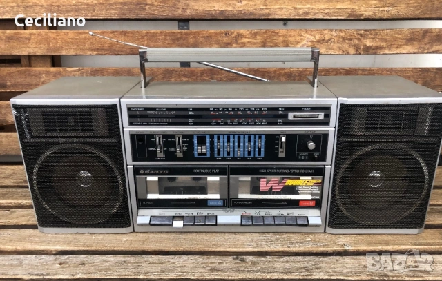 Радиокасетофон SANYO C35 -за части или ремонт!