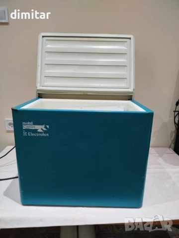 Амонячен  хладилник на 12 /220 волта и газ , снимка 2 - Хладилници - 51640729