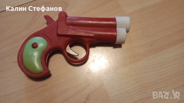 Пластмасов детски пистолет-фенерче от едно време