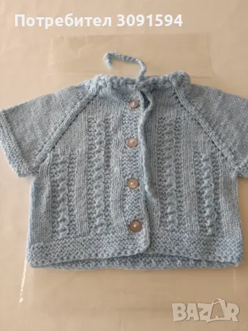 Синя Ръчно плетена Детска, бебешка жилетка ,изплетено на качествена прежда