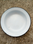 Емайлирана чиния, снимка 1 - Антикварни и старинни предмети - 36566565