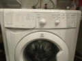 Indesit пералня IWB6103, снимка 2