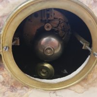 Настолен механичен мраморен часовник, снимка 2 - Антикварни и старинни предмети - 37752561