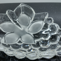 Кристална фруктиера/ бонбониера Walther Glas с форма на грозде, снимка 1 - Декорация за дома - 44872814