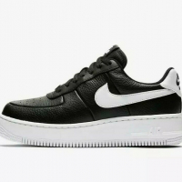 Оригинални маратонки  NIKE AIR FORCE 1 UPSTEP SI  номер 35,5-36, снимка 5 - Кецове - 36532793