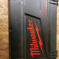 Акумулаторен ударен винтоверт Milwaukee M12FPD-402X, 12 V, 44 Nm, куфар, 2 батерии и зарядно, снимка 8 - Други инструменти - 43020329