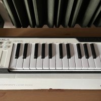 Arturia MicroLab 25-key controller keyboard, снимка 2 - Синтезатори - 43998967