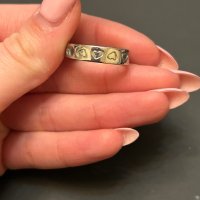 Дамски пръстен със сърчица, снимка 1 - Пръстени - 43660930