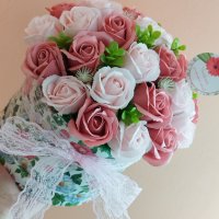 Голям букет със двайсет и седем сапунени рози, снимка 5 - Подаръци за жени - 40295535