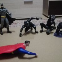 Фигурки на Батман, Супермен и Черната пантера, снимка 4 - Фигурки - 43121417