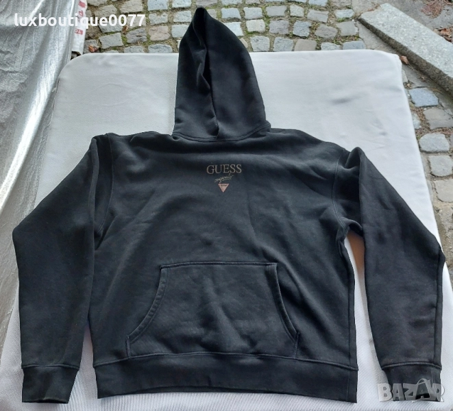 Използван в отлично състояние суичър Guess M, снимка 1