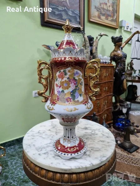 Много красива антикварна китайска порцеланова ваза , снимка 1