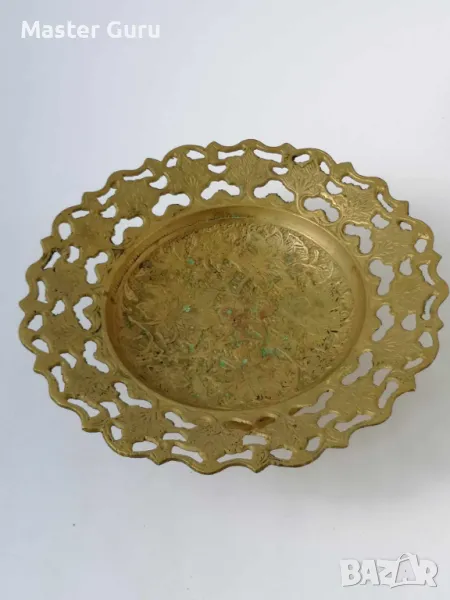 Стара бронзова чиния, фруктиера с флорални орнаменти - 22 см., снимка 1