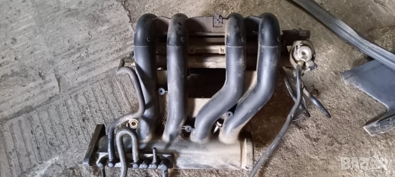 Всмукателен колектор за Renault Clio II 1.2, снимка 1