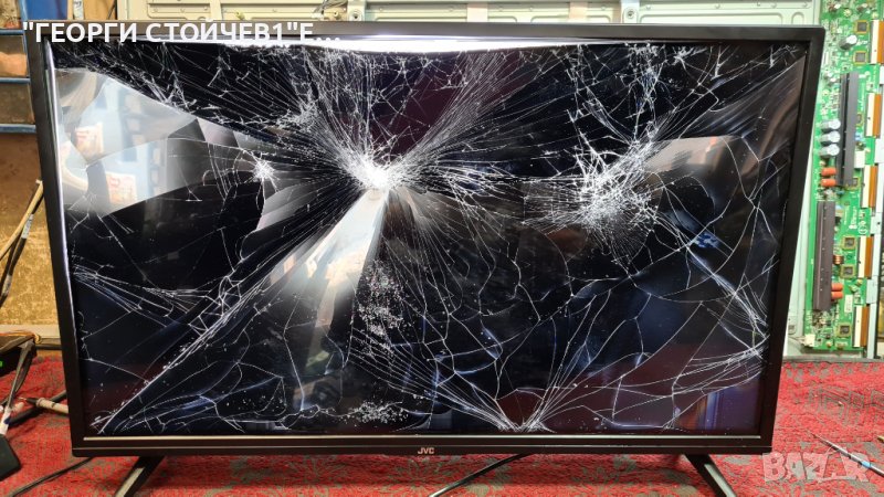 LT-32VAF3000 СЪС СЧУПЕНА МАТРИЦА, снимка 1