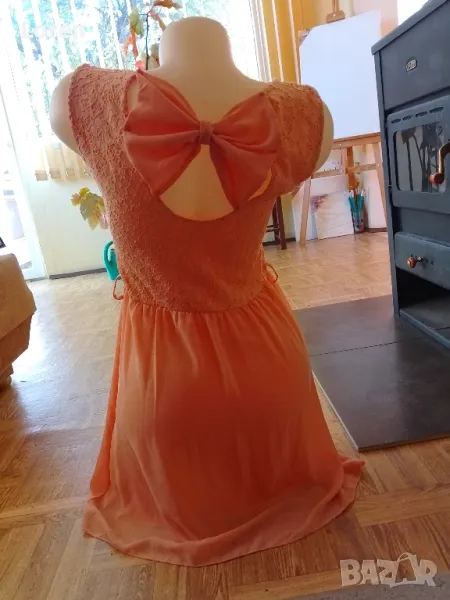 Рокля с дантела и гръб с панделка в прасковен цвят, снимка 1