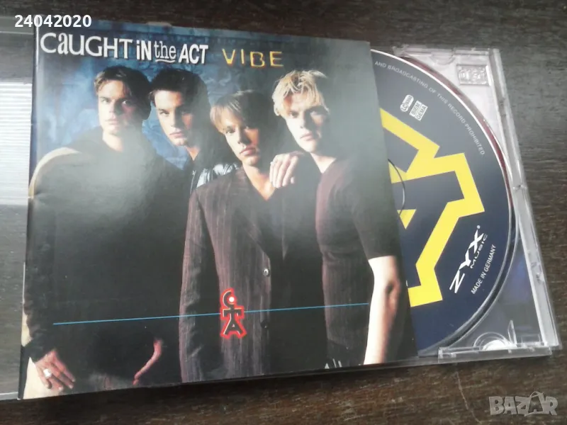 Caught In The Act – Vibe оригинален диск, снимка 1