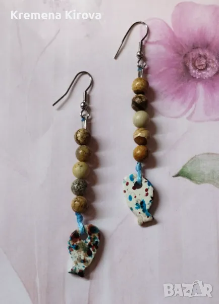 Дамски обеци с пейзажен яспис и керамични рибки. Бижута Луди гъби. Ръчна изработка., снимка 1