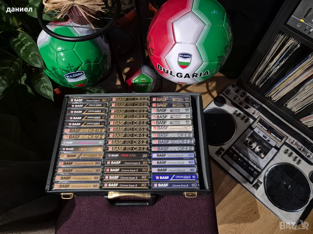 Куфарче с 42 бр. готини аудио касети на BASF - всичките TYPE II - хромна лента - като нови + подарък, снимка 1