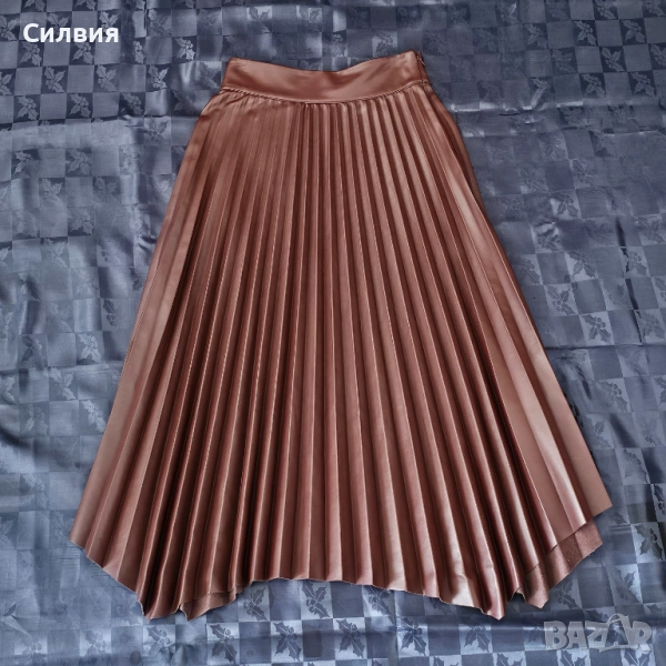 Тъмночервена (бордо) дълга плисирана кожена пола "Zara", размер М, снимка 1