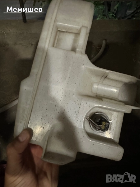 Казанче за чистачки Lexus IS220d, снимка 1