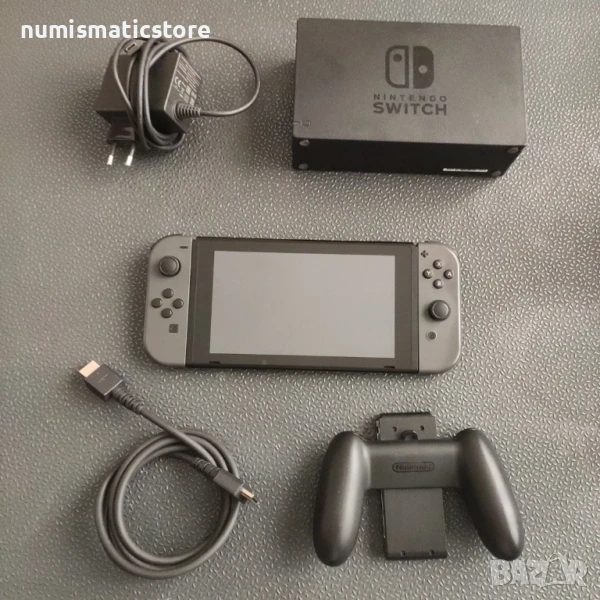 Продавам nintendo switch console (2) конзола нинтендо, снимка 1