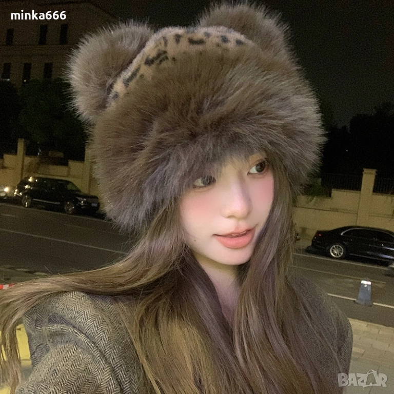 Дамска шапка с ушички, снимка 1