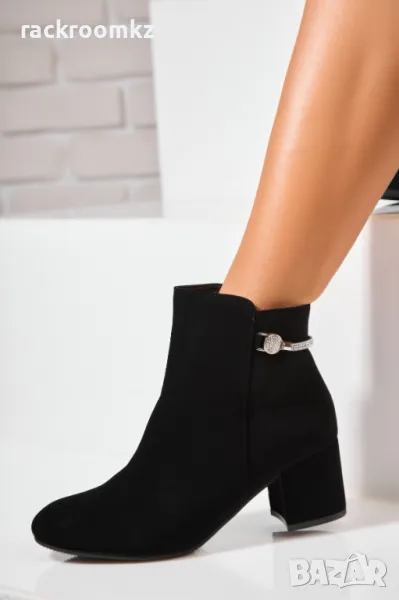 Елегантни дамски боти на квадратен ток модел: T2339-2 black, снимка 1