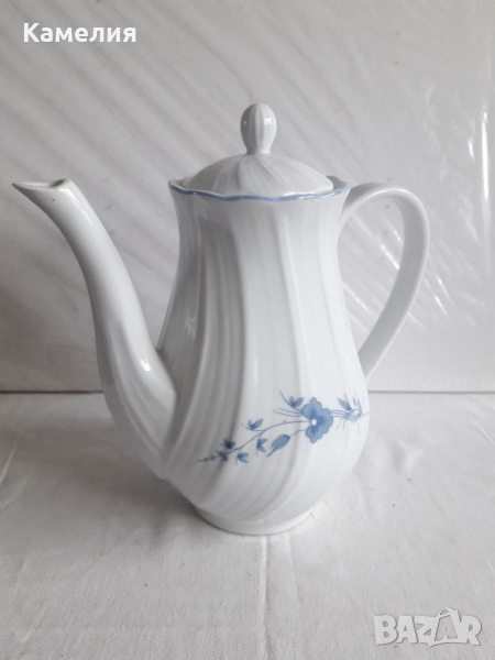 Български порцеланови чайник, снимка 1