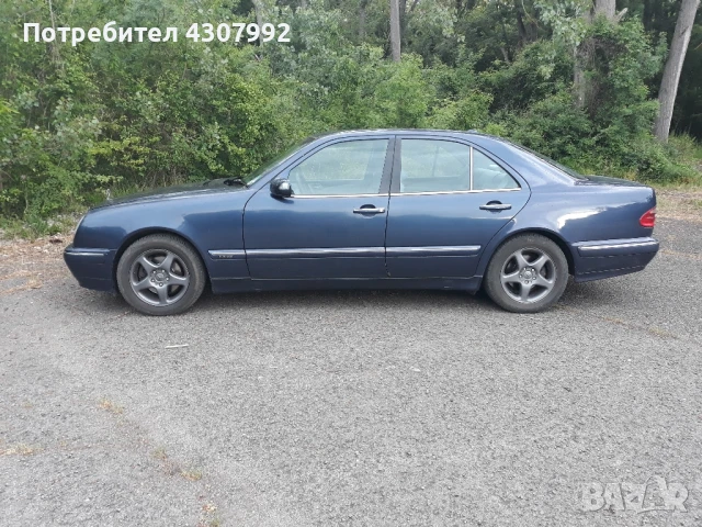 Мерцедес Е270 ръчка2000г дизел 