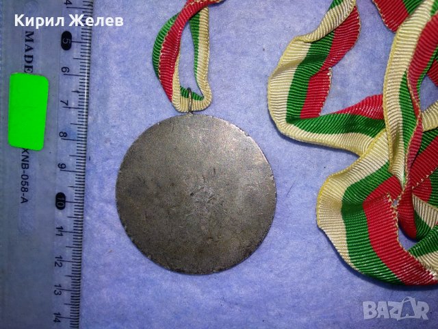 IX РЕПУБЛИКАНСКА СПАРТАКИАДА на СЛУЖИТЕЛИТЕ от МВР ВАРНА 84 РЯДЪК СОЦ ПОСРЕБРЕН СПОРТЕН МЕДАЛ 35405, снимка 2 - Антикварни и старинни предмети - 39794515