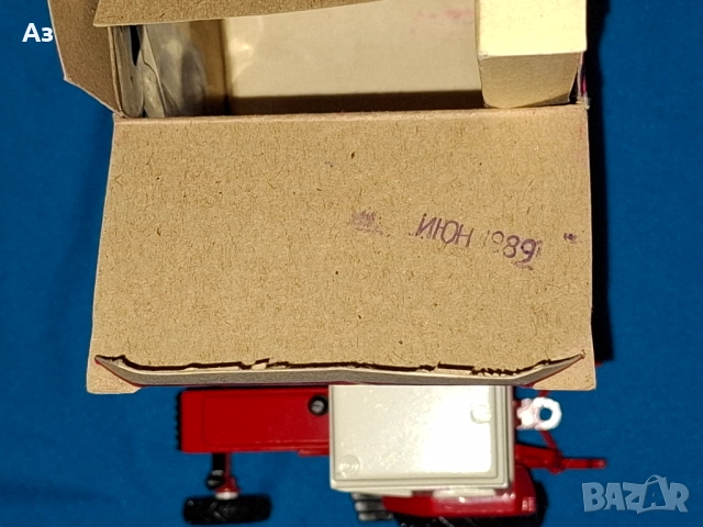 Руски метален модел на трактор Баларус в мащаб 1:43 Made in USSR, снимка 5 - Колекции - 51955225
