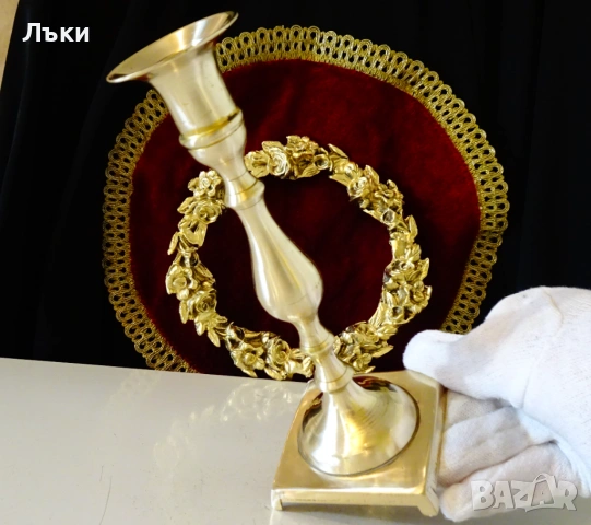 Викториански бронзов свещник на крачета. 