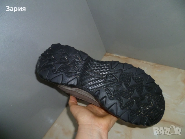 MEINDL Gore-tex №42, снимка 10 - Мъжки боти - 53375794