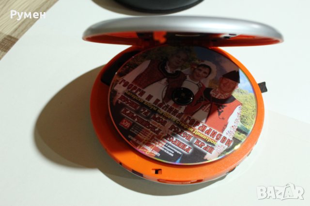 Compact Disk Player - Medion, снимка 3 - MP3 и MP4 плеъри - 43812168