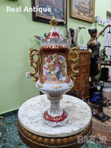 Много красива антикварна китайска порцеланова ваза 