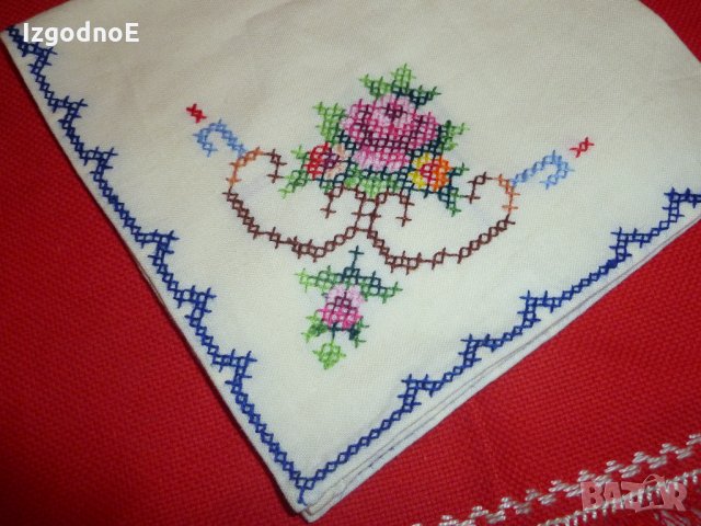 Ръчно шита носна кърпичка, снимка 4 - Други ценни предмети - 27664868