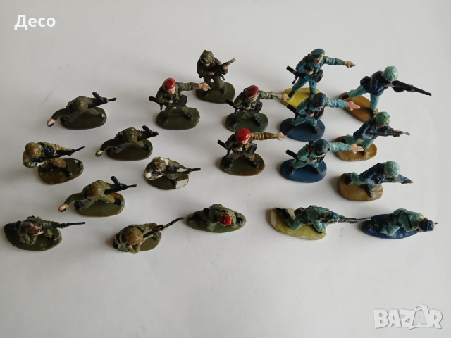 Стари ръчно рисувани фигурки войници., снимка 7 - Колекции - 52294058